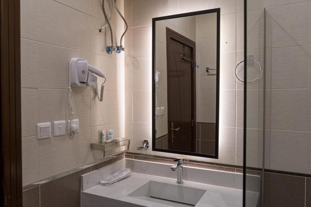 Apartment شاها 3