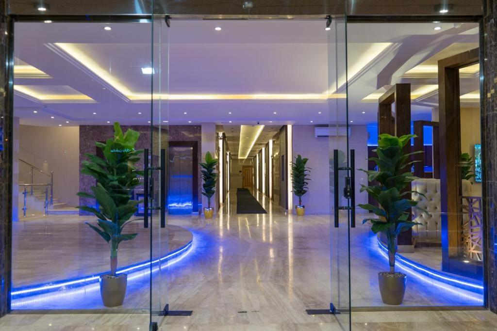 Apartment شاها 3 *