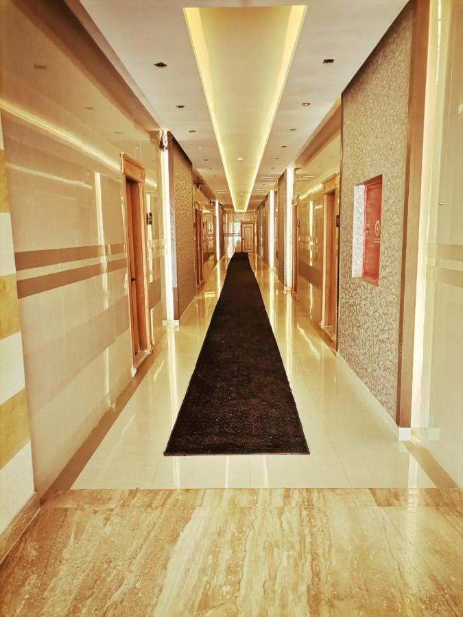 Apartment شاها 3 *